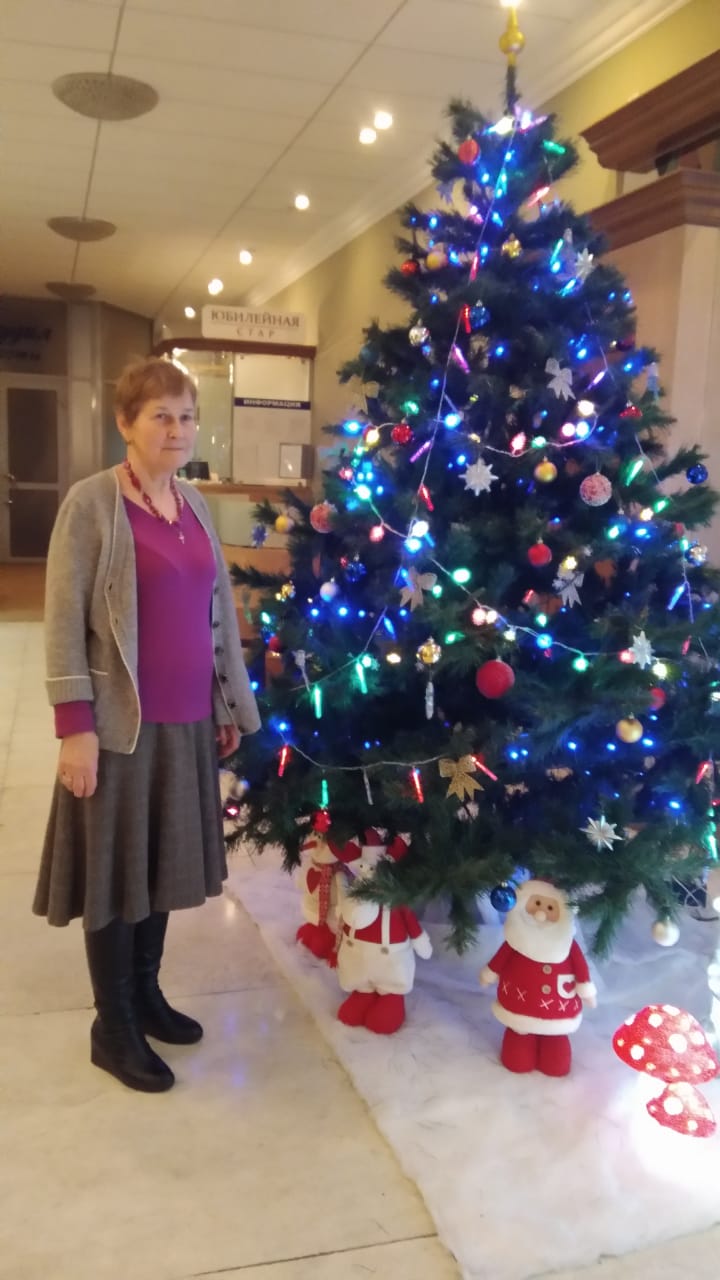 Our friend Людмила Дитмар / Ludmila Ditmar sends Christmas Greetings to all members of Exeter Yaroslavl Twinning Association — with людмила дитмар in Yaroslavl